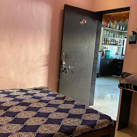 Dwarka Home Stay 2 Only Family المظهر الخارجي الصورة