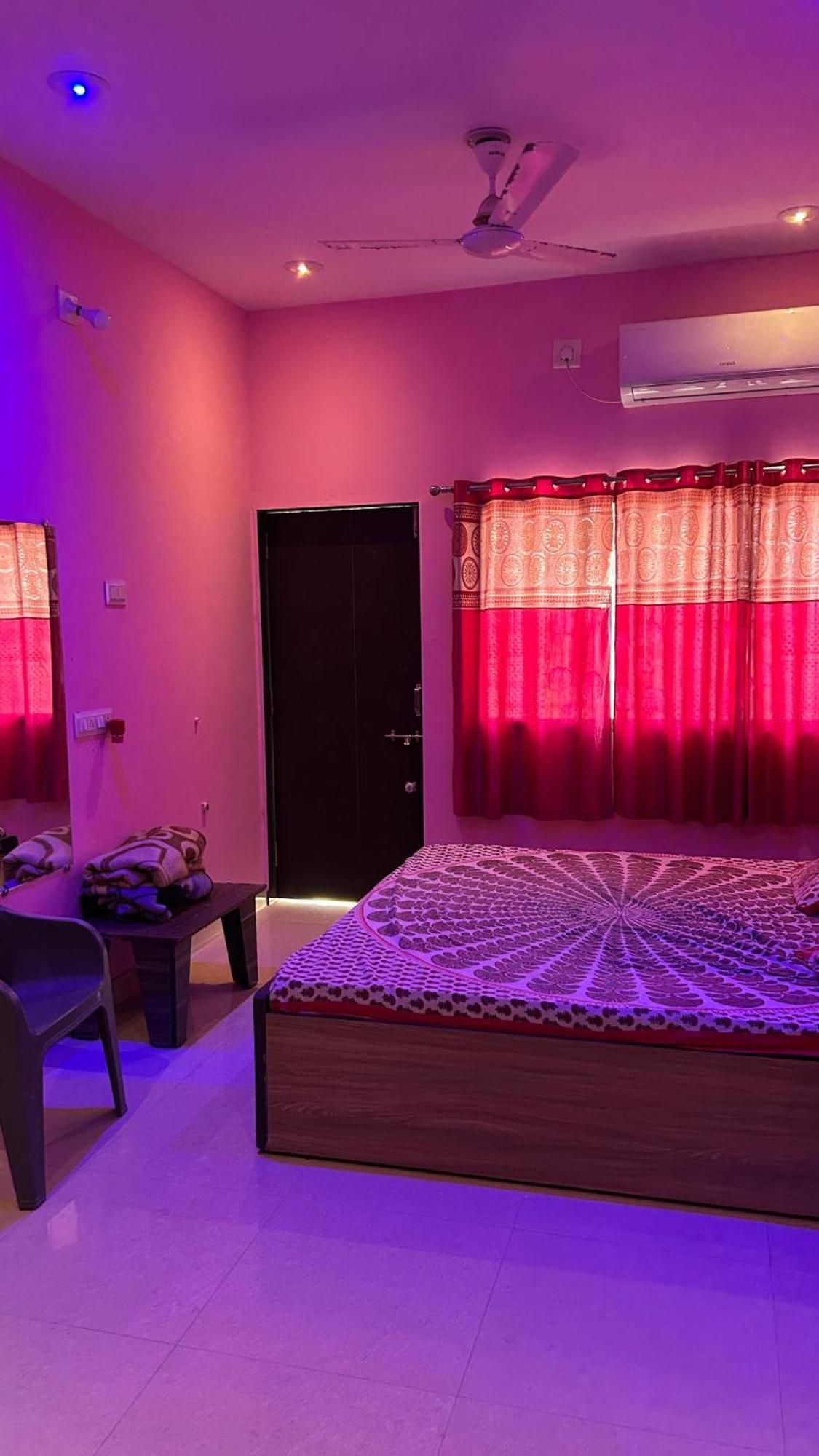 Dwarka Home Stay 2 Only Family المظهر الخارجي الصورة